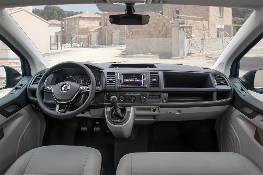  Volkswagen Transporter Kasten (T6) 2015 года  (WW) (фото 10 из 15)